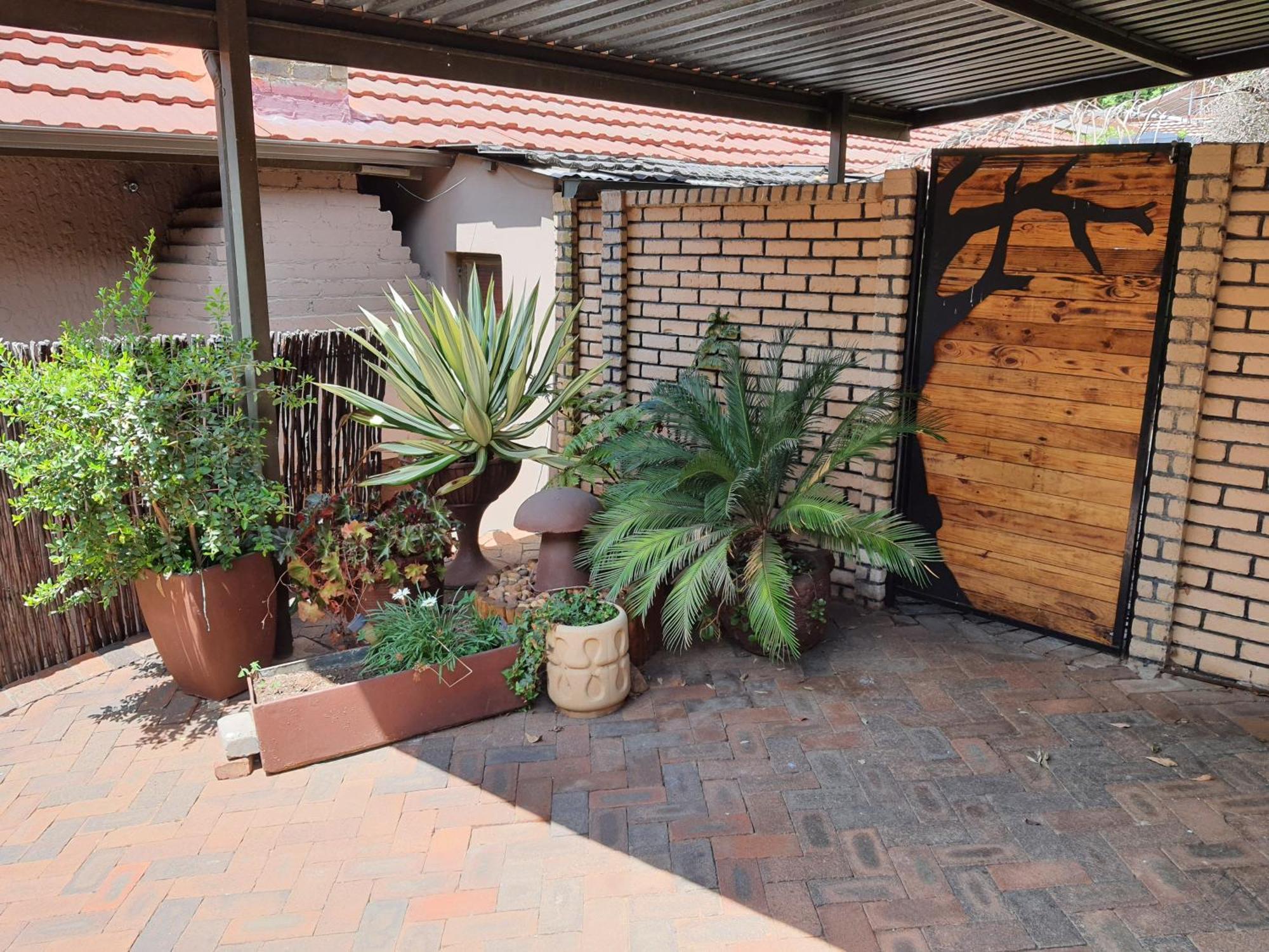 The Crooked Forest Pretoria-Noord Εξωτερικό φωτογραφία